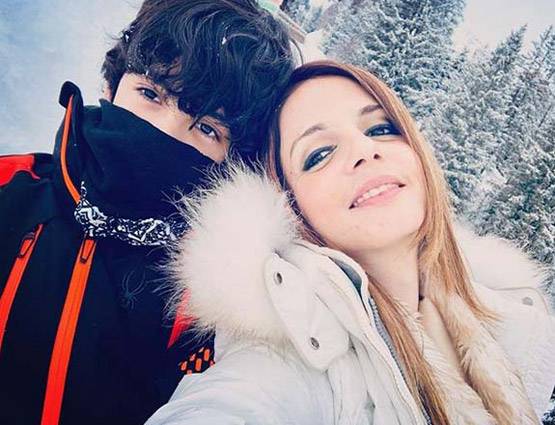 7200 फीट ऊंचाई, -13 डिग्री तापमान, नए साल पर किनके संग थीं सुजैन