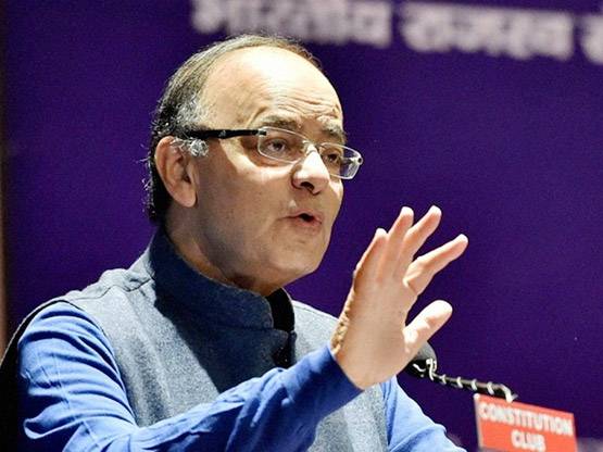 2000 का नोट हो रहा बंद? जानिए ऐसे ही 5 वायरल मैसेज का सच