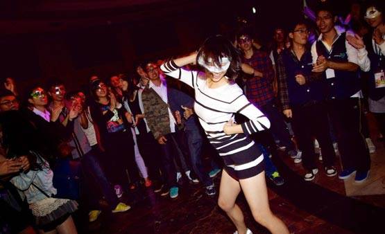 शादी तय होने के बाद लड़कियां करना चाहती हैं ये 7 काम