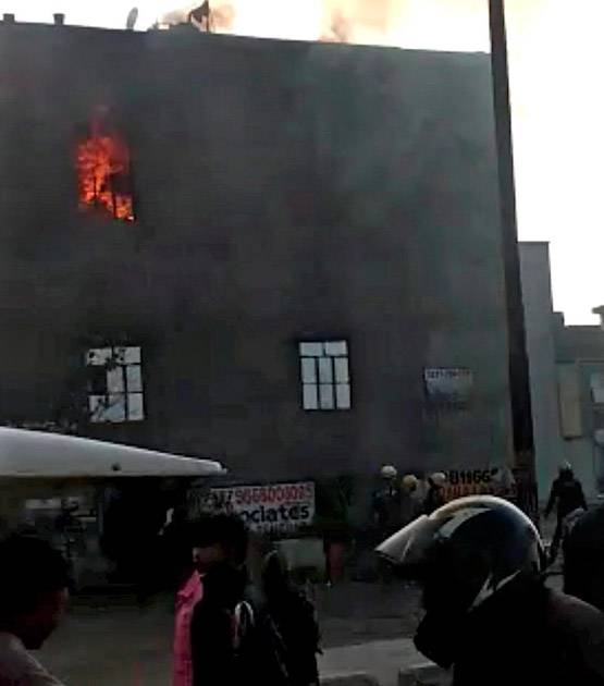 बवाना अग्निकांड की 15 PHOTOS, जिंदा जल मरे 17 मजदूर