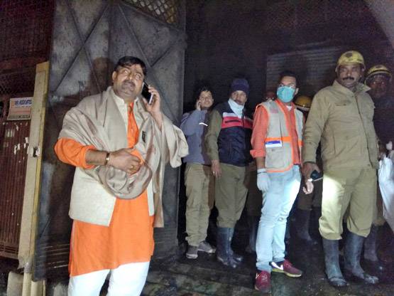 बवाना अग्निकांड की 15 PHOTOS, जिंदा जल मरे 17 मजदूर