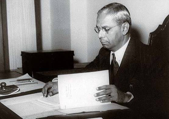 ऐसे बदलती गई बजट की परंपराएं, जानें कब क्या हुआ पहली बार