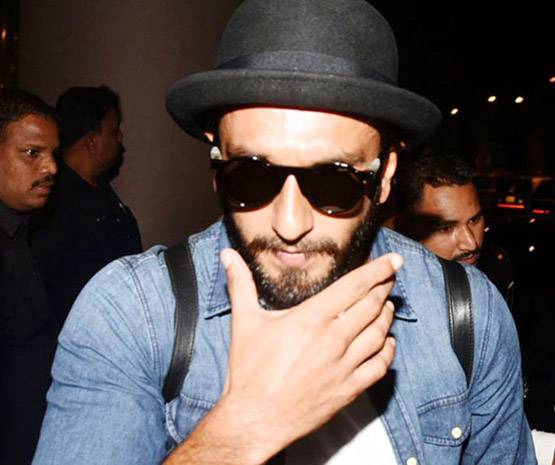 न्यू ईयर साथ मनाकर मुंबई लौटे लवबर्ड रणवीर-दीपिका