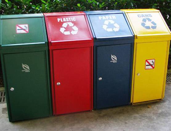 12 लाख रुपये गलती से एक शख्स ने फेंक दिए कूड़े में, फिर क्या हुआ