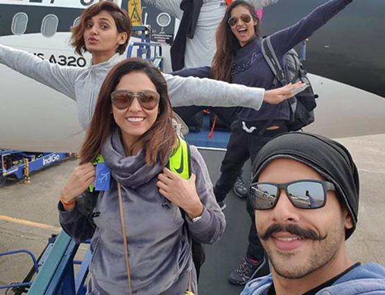 बॉलीवुड सेलेब्स ने ऐसे किया न्यू ईयर सेलिब्रेट, देखें PHOTOS