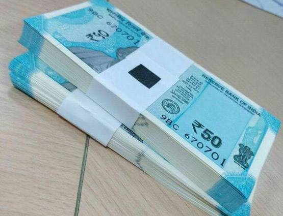 2000 का नोट हो रहा बंद? जानिए ऐसे ही 5 वायरल मैसेज का सच