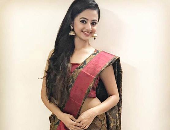 टीवी सिलेब्स ने देखी पद्मावत, कहा- सबको ये फिल्म देखनी चाहिए