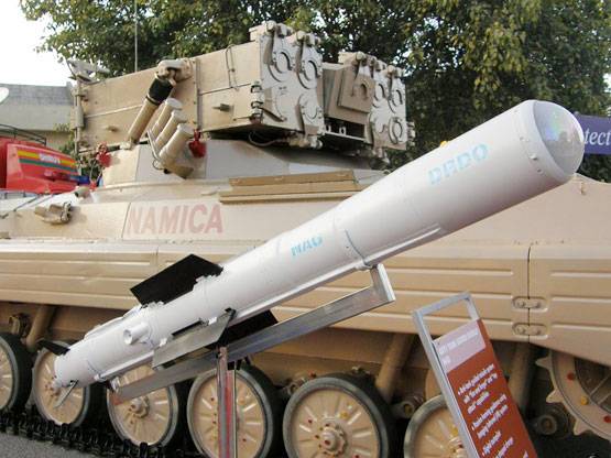 ये हैं भारतीय सेना के वो खतरनाक हथियार, जिनसे थर्राता है दुश्मन