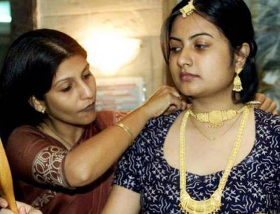 जानिए, किस दिन करनी चाहिए शॉपिंग और कब पहनने चाहिए नए कपड़े