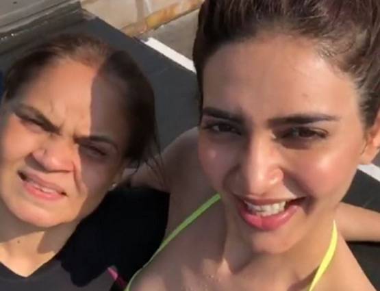 बॉलीवुड सेलेब्स ने ऐसे किया न्यू ईयर सेलिब्रेट, देखें PHOTOS