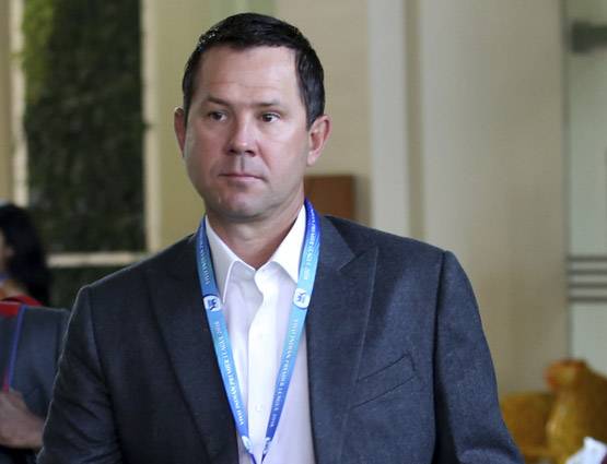 IPL ऑक्शन: प्रीति-जूही का ग्लैमरस लुक, तो ये पूर्व खिलाड़ी भी कम नहीं