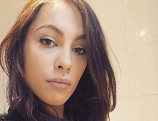 पोर्न एक्ट्रेस को 12 साल के बच्चे भेज रहे मैसेज, दिया ये जवाब