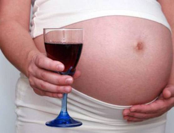 क्या गलत है प्रेग्नेंसी के दिनों में यौन संबंध बनाना- स्टडी