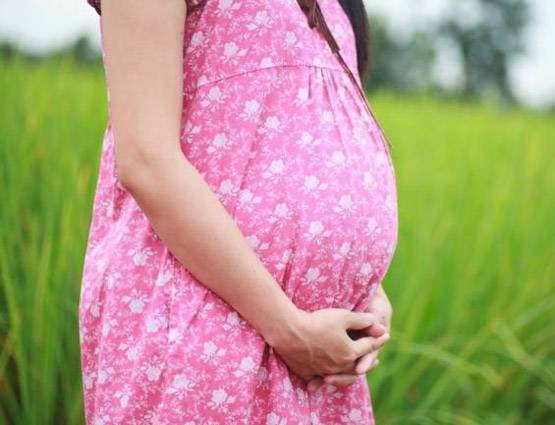 क्या गलत है प्रेग्नेंसी के दिनों में यौन संबंध बनाना- स्टडी