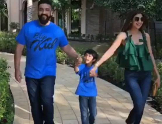 बॉलीवुड सेलेब्स ने ऐसे किया न्यू ईयर सेलिब्रेट, देखें PHOTOS