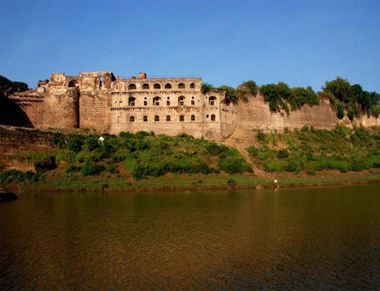 इस किले में मुमताज ने तोड़ा था दम, अब खुलेगा 25 साल बाद