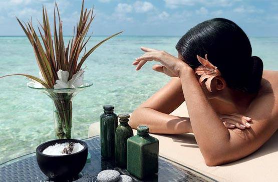 स्पा थेरेपिस्ट बनकर कमा सकते हैं लाखों रुपये, ये है तरीका