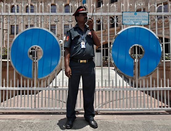 2000 का नोट हो रहा बंद? जानिए ऐसे ही 5 वायरल मैसेज का सच