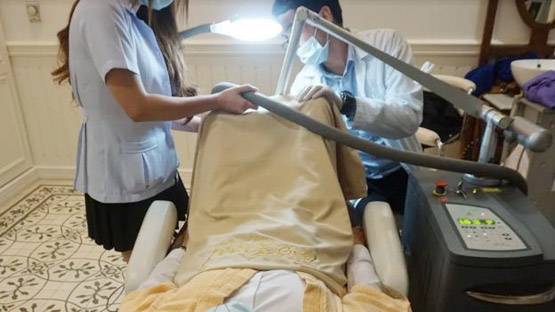 देखें: महिलाओं के बाद पुरुषों में भी गुप्तांग को गोरा बनाने का क्रेज