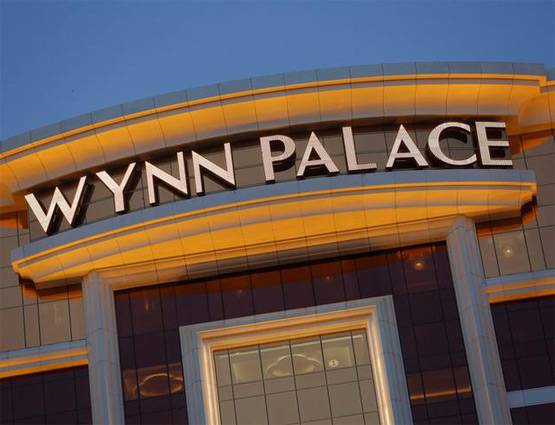 अरबपति बनाता था जबरन संबंध, करता था ऐसे डिमांड: रिपोर्ट