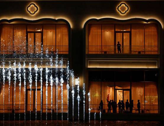 अरबपति बनाता था जबरन संबंध, करता था ऐसे डिमांड: रिपोर्ट