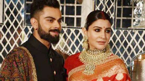 ऐसी खूबसूरत रही विरुष्‍का की न्यू ईयर Morning, फैन को किया विश