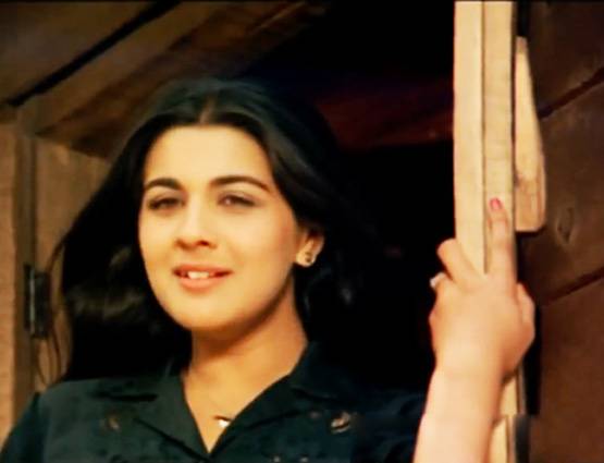 श्रीदेवी समेत इन 5 हीरोइनों ने पिता-पुत्र संग पर्दे पर किया रोमांस!