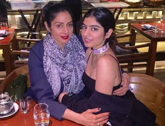 श्रीदेवी ने रखा था बेटियों का ऐसा नाम, परिवार के साथ ऐसे बिताती थीं वक्त