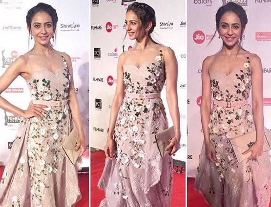 'अय्यारी' की एक्ट्रेस के फिटनेस का राज, रोज सुबह लेती हैं ये ड्रिंक