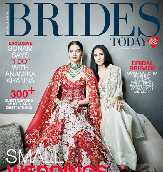 कौन है बेस्ट कवर गर्ल? मिस वर्ल्ड मानुषी छि‍ल्लर या सोनम कपूर