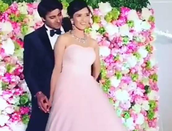 संगीत में गौतम-पंखुड़ी का रोमांटिक डांस, सलमान-कैट से इंस्पायर Look