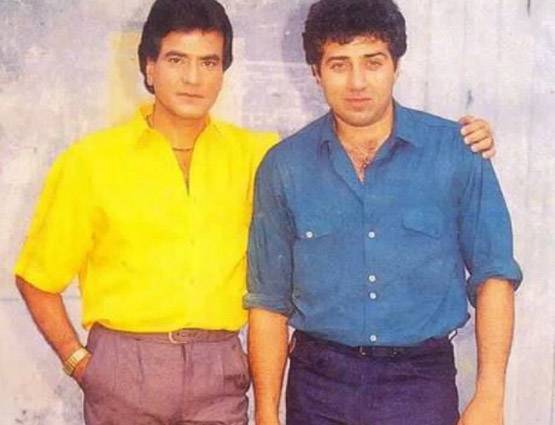 75 की उम्र में जितेंद्र पर यौन शोषण का आरोप, भागकर की थी शादी