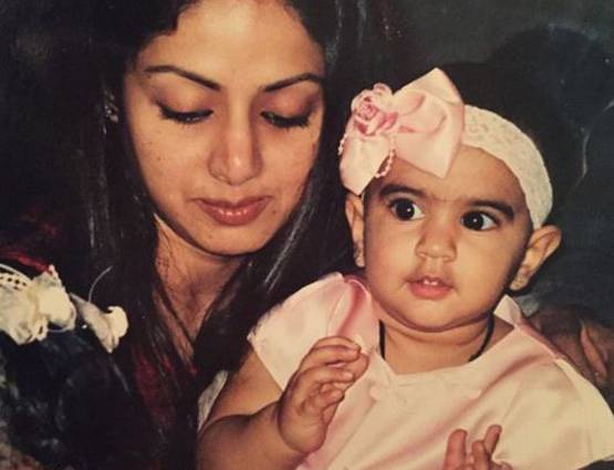 श्रीदेवी ने रखा था बेटियों का ऐसा नाम, परिवार के साथ ऐसे बिताती थीं वक्त