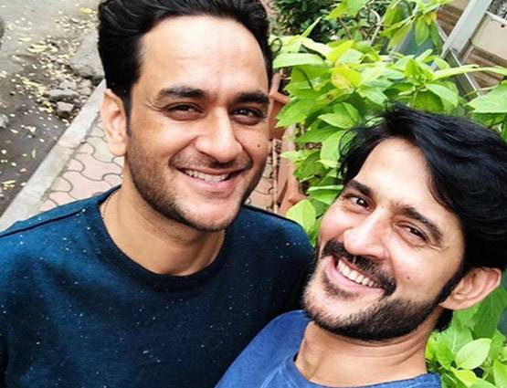 बिग बॉस के बाद भी स्ट्रॉन्ग है हितेन-विकास का दोस्ताना, PHOTOS