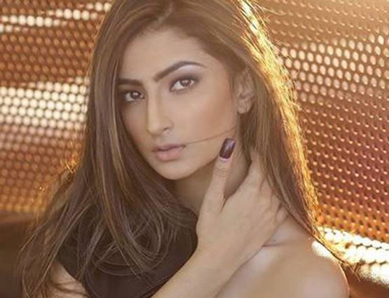 श्वेता तिवारी की बेटी ने कराया स्टनिंग फोटोशूट, दिखा ऐसा एटिट्यूड