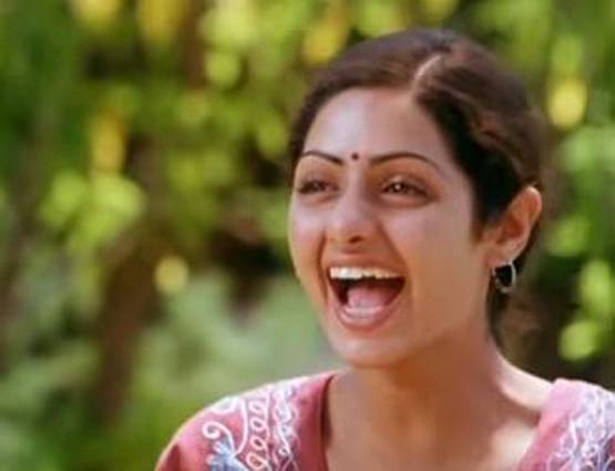 श्रीदेवी का फ़िल्मी सफर, ऐसे हवा हवाई लड़की से बन गईं जिम्मेदार 'मां'