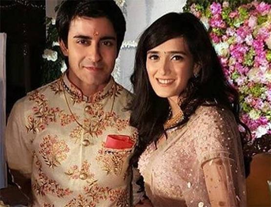 संगीत में गौतम-पंखुड़ी का रोमांटिक डांस, सलमान-कैट से इंस्पायर Look