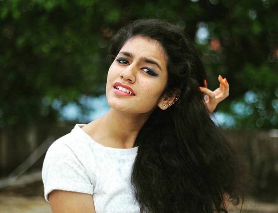 वायरल हुईं प्रिया प्रकाश, पहले नहीं जानते होंगे उनकी ये 10 बातें