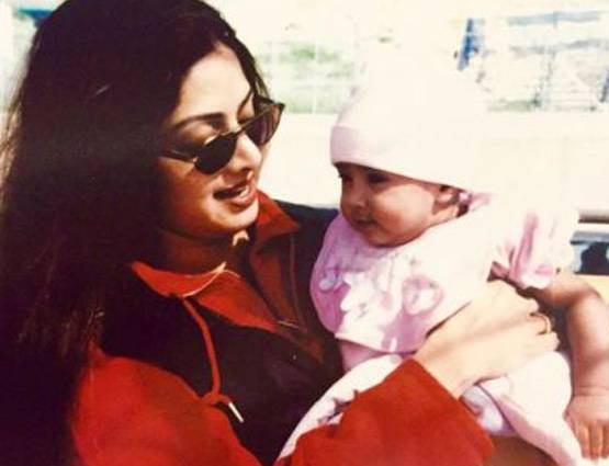 श्रीदेवी ने रखा था बेटियों का ऐसा नाम, परिवार के साथ ऐसे बिताती थीं वक्त