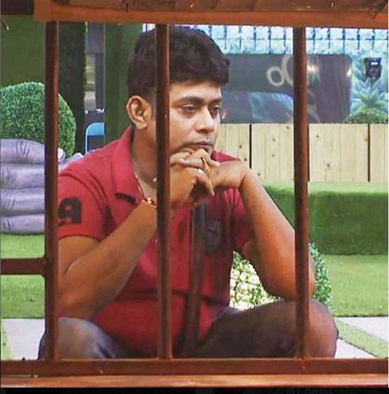 PHOTOS: बिग बॉस के इस कंटेस्टेंट को सरप्राइज देने पहुंची शिल्पा