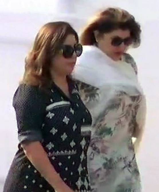 सुनहरी लाल साड़ी में लिपटकर जाएंगी सुहागन श्रीदेवी, PHOTOS