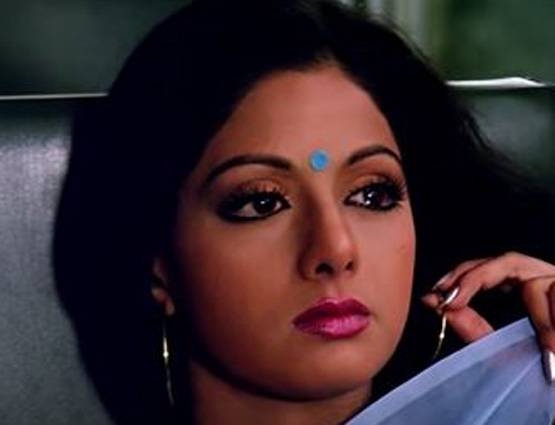 श्रीदेवी का फ़िल्मी सफर, ऐसे हवा हवाई लड़की से बन गईं जिम्मेदार 'मां'