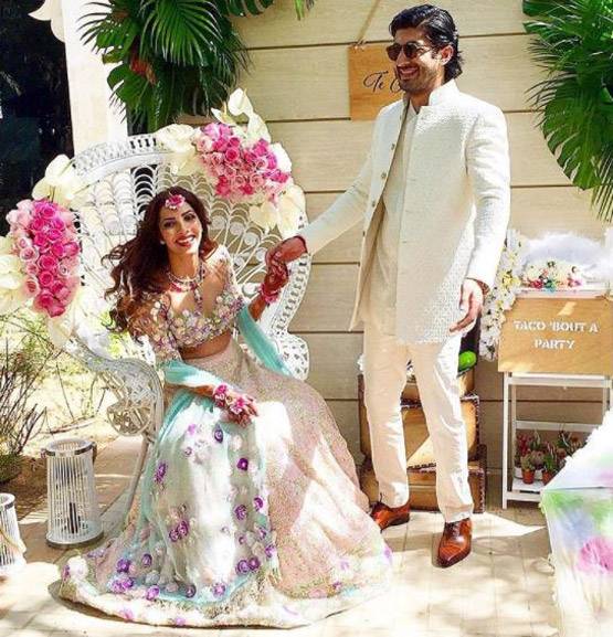 फैमिली वेडिंग में बेटी खुशी कपूर के साथ नजर आईं श्रीदेवी, देखें PHOTOS