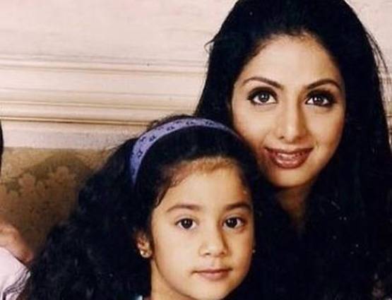 श्रीदेवी ने रखा था बेटियों का ऐसा नाम, परिवार के साथ ऐसे बिताती थीं वक्त