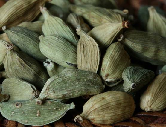इन 15 रोगों का इलाज है इलायची