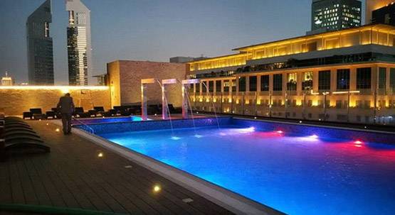 ऐसा है दुनिया का सबसे ऊंचा होटल, इसके सामने एफिल टावर भी है छोटा