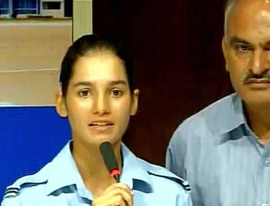 सपना, जुनून, जांबाजी: पहली महिला फाइटर पायलट अवनी की कहानी