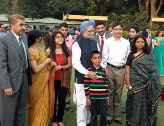 PHOTOS: लालू, सोनिया, राजनाथ, केजरीवाल ऐसे खेलते हैं होली