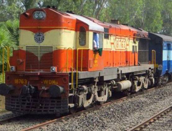 ट्रेन के बारे में बहुत कुछ बताता है ये नंबर, जानिए- इसका मतलब?