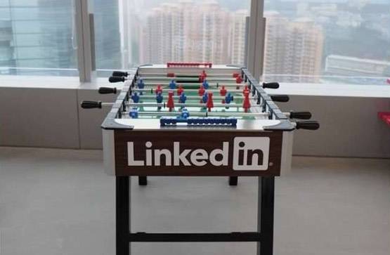 LinkedIn से ऐसे मिलती है नौकरी, प्रोफाइल में ना करें ये गलतियां